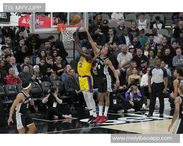 湖人对阵马刺精彩直播全程回顾及赛后分析分享